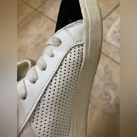 White and Black Star Steve Madden Star Sneakers - Picture 6 of 8